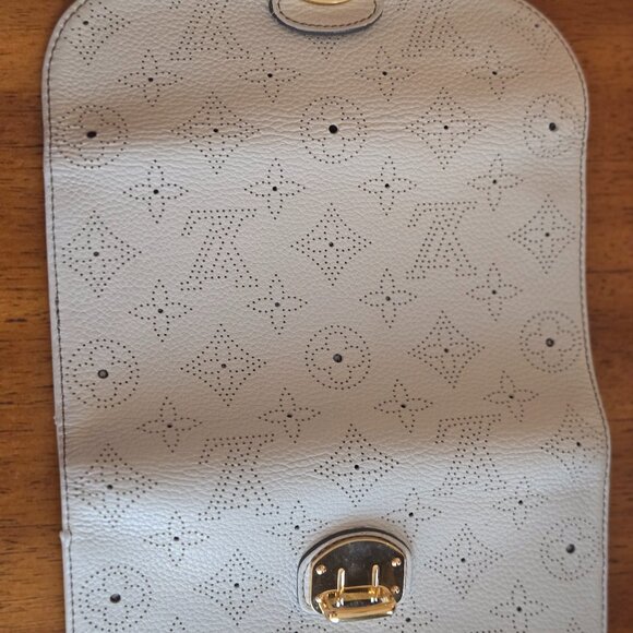 AUTHITIC   LOUIS VUITTON WALLET - Picture 3 of 5